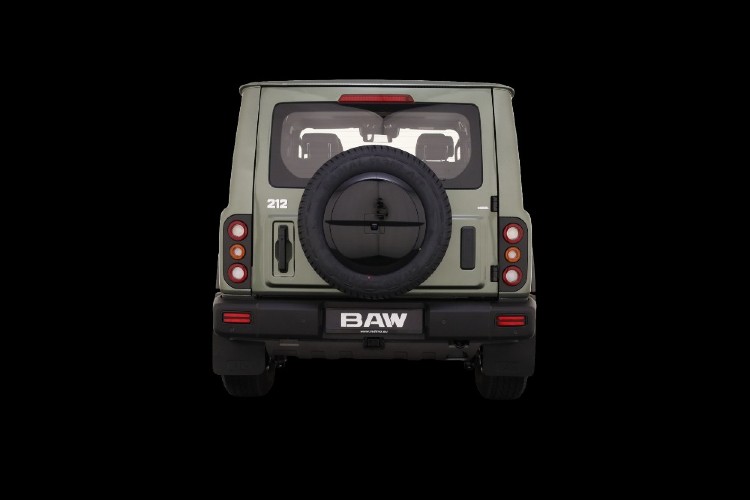 BAW 212 SUV - Vue arrière